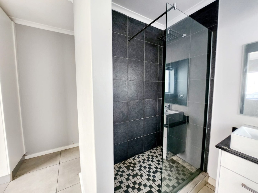 To Let 3 Bedroom Property for Rent in Lovemore Park Eastern Cape